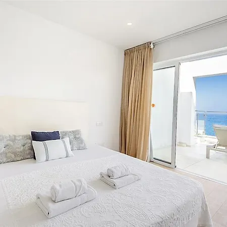 100 Villa Protaras